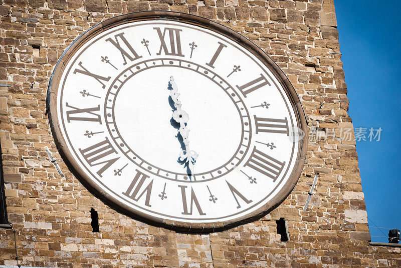 Palazzo Vecchio古代时钟的近景